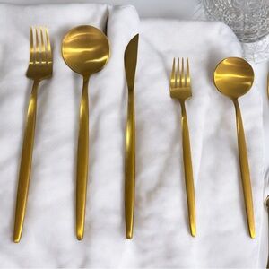 Gold Stainless Steel Flatware Set | 30 pieces